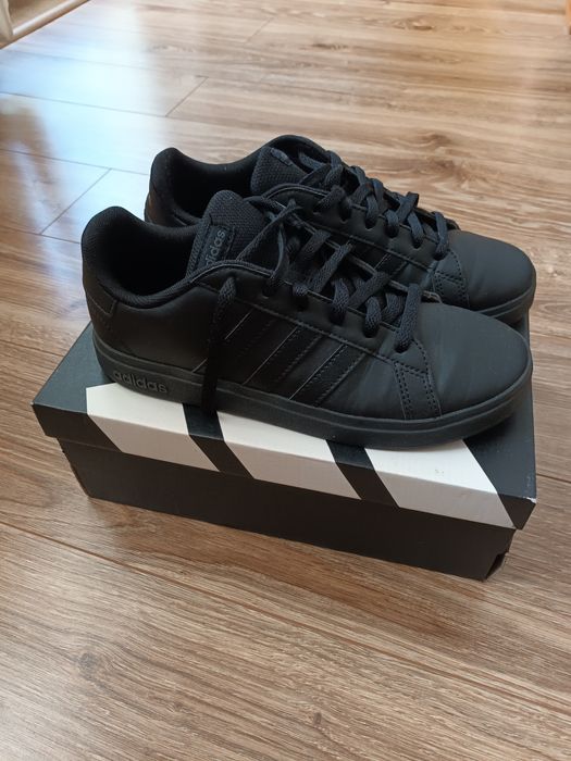 Buty adidas grand court 38 czarne chłopięce