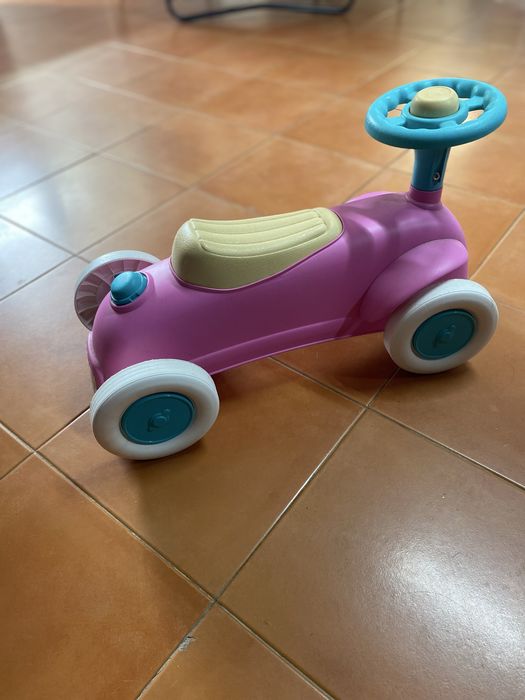 Carrinho cor de rosa