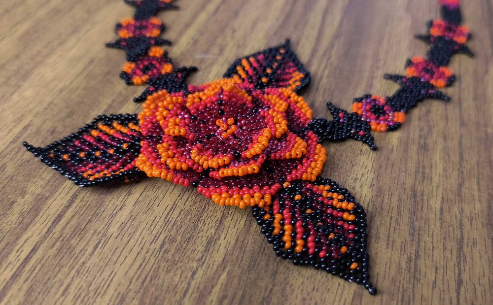 Авторське намисто з бісеру, ручна робота бабусі