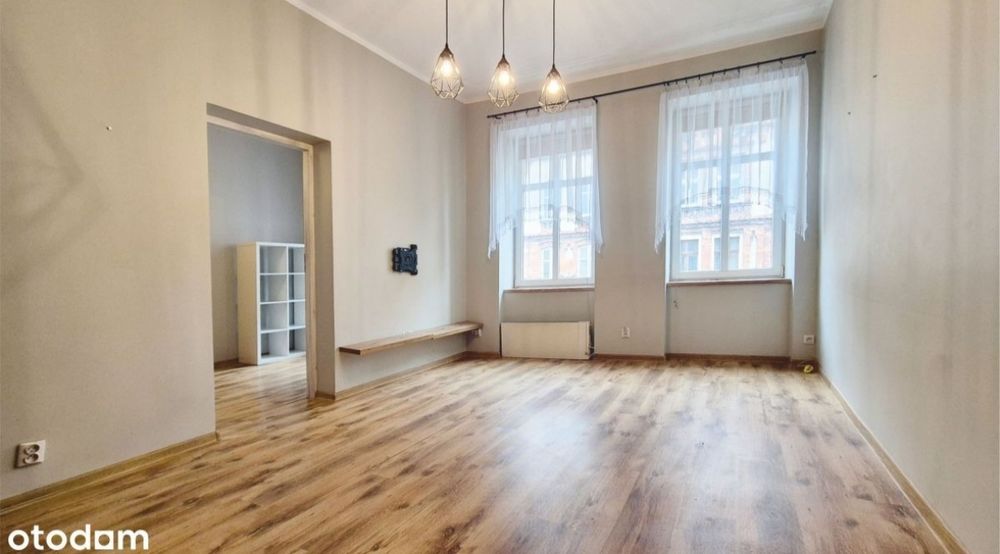 3 pokojowe mieszkanie blisko centrum już umeblowana