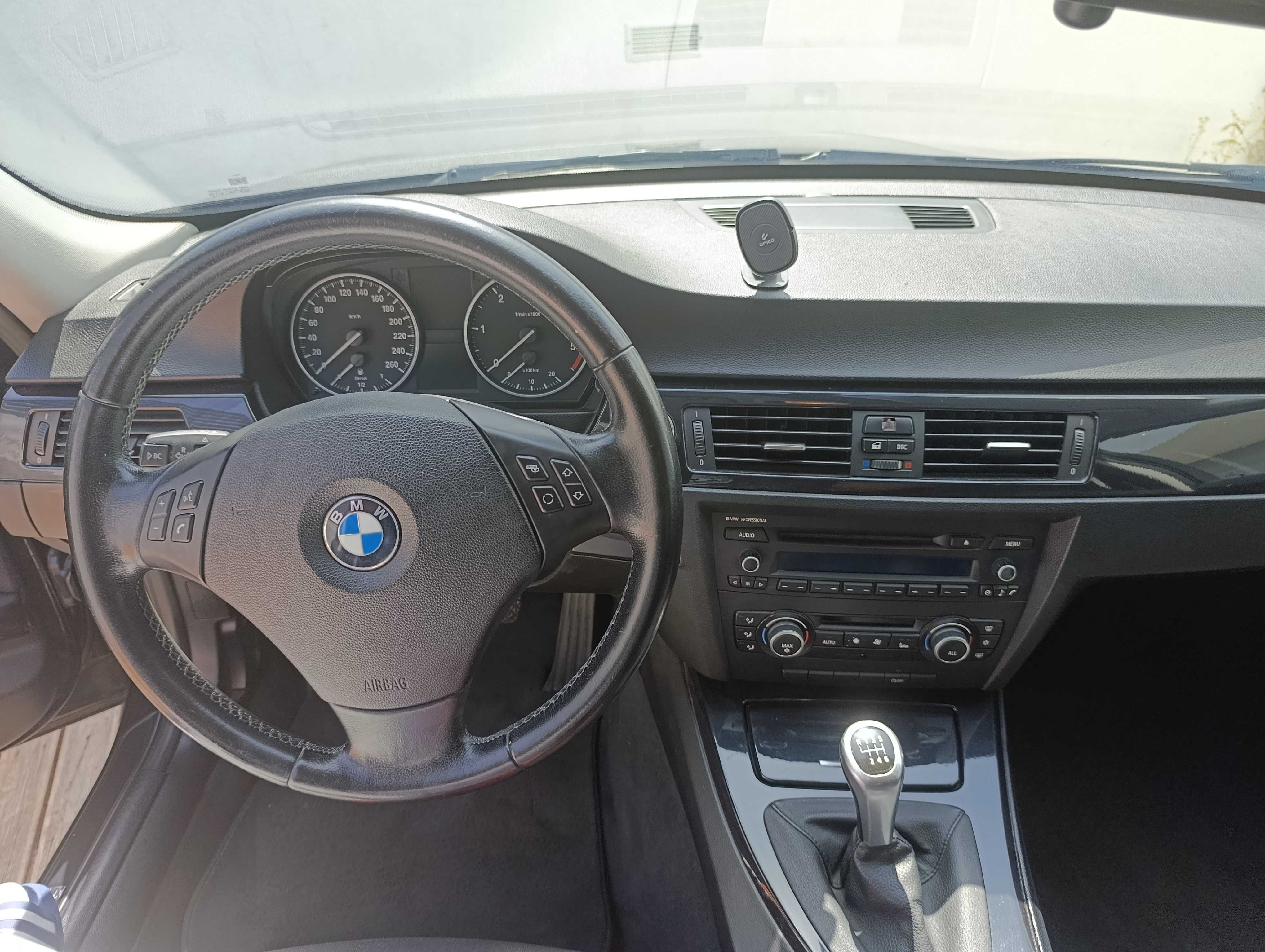 BMW 318 d touring 2010