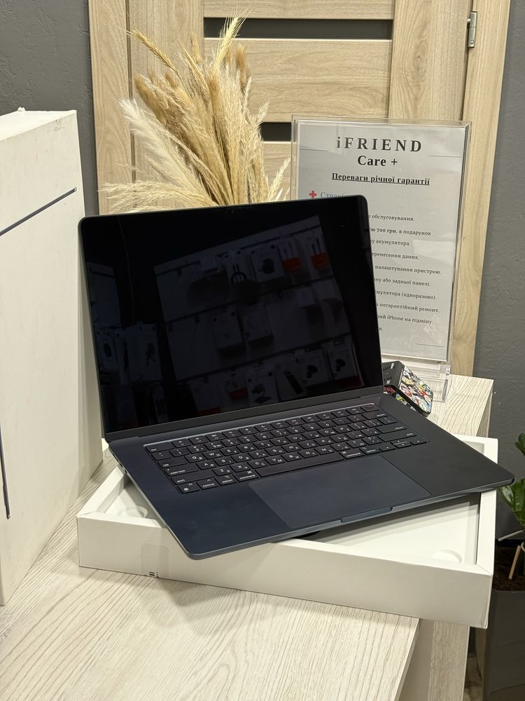 Macbook AIR M2 15’ 8/512gb midnight. Повний комплект