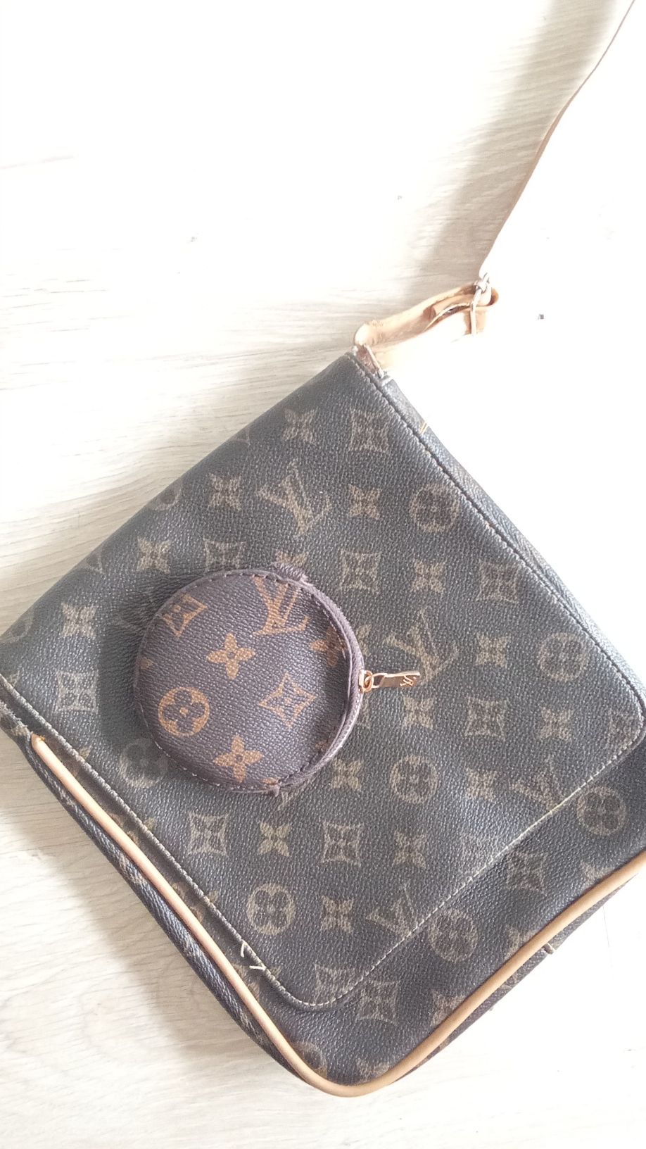 Torebka listonoszka plus portfelik Louis Vuitton