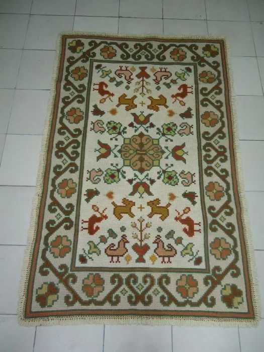 Tapete de Arraiolos em Lã – 1,67 x 1,10 m