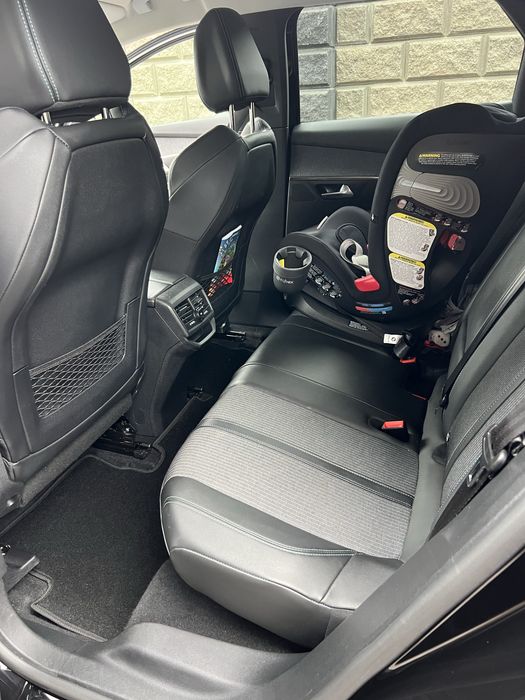 Продам Peugeot 3008 2022 Allure