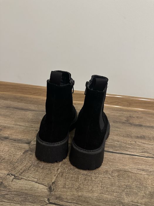 Зимові замшеві чоботи