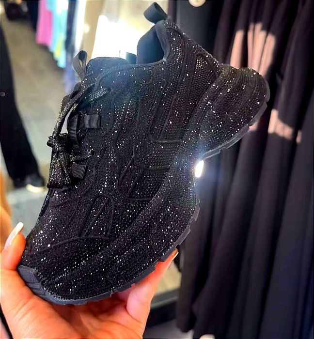 Красивейшие женские кроссовки в камнях,стразы 36,38,41 размер