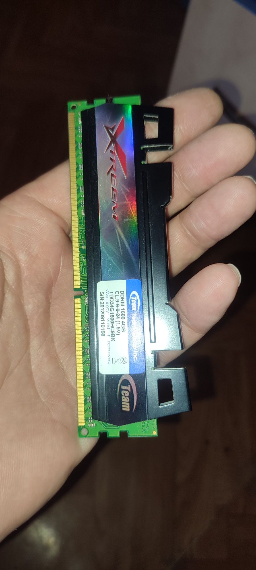 Продам оперативкуTeam XTREEM 8gb (2x4gb) DDR3-1600 CL9