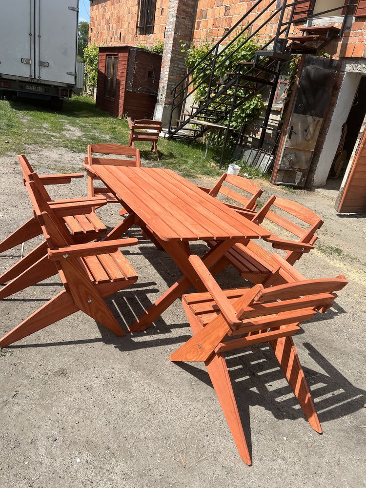 Meble ogrodowe 6 krzedeł i stół