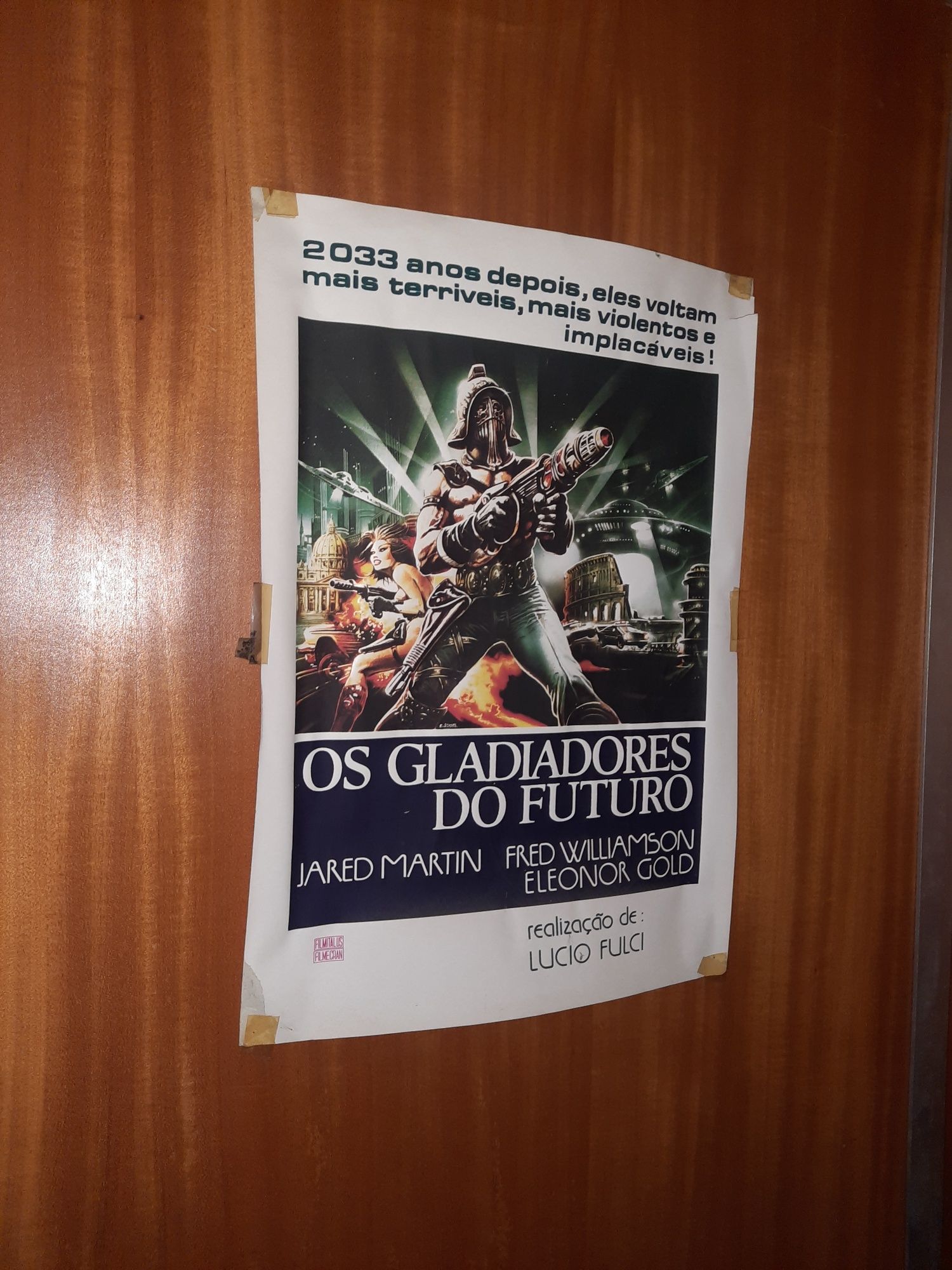 Cartaz de filme antigo dos anos 70 "Os Gladiadores do Futuro "