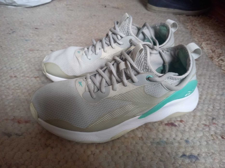 Кроссовки Reebok Floatride Energy размер 39-40.