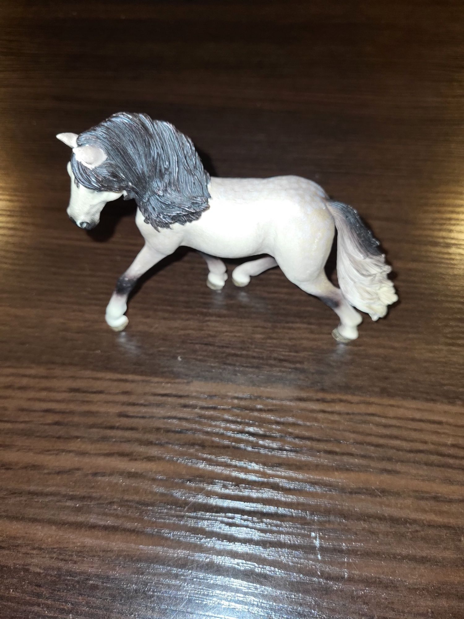 Figurka schleich klacz andaluzyjska