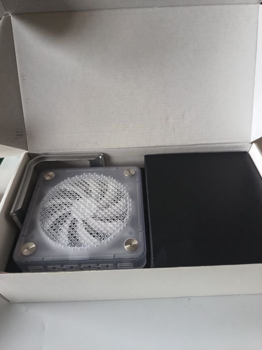 Komputer do gier stacionarnyxh Mini pc AMD R7-7735HS 6600h 16gb 512 GB