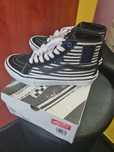 Nowe Sneakersy Damskie rozm 36.5. Vans