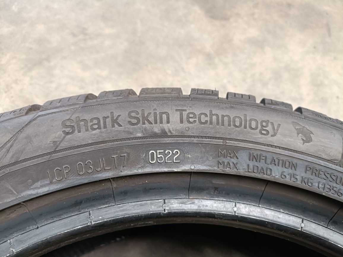 22r, Opona zimowa Uniroyal WinterExpert 225/45R17 91H