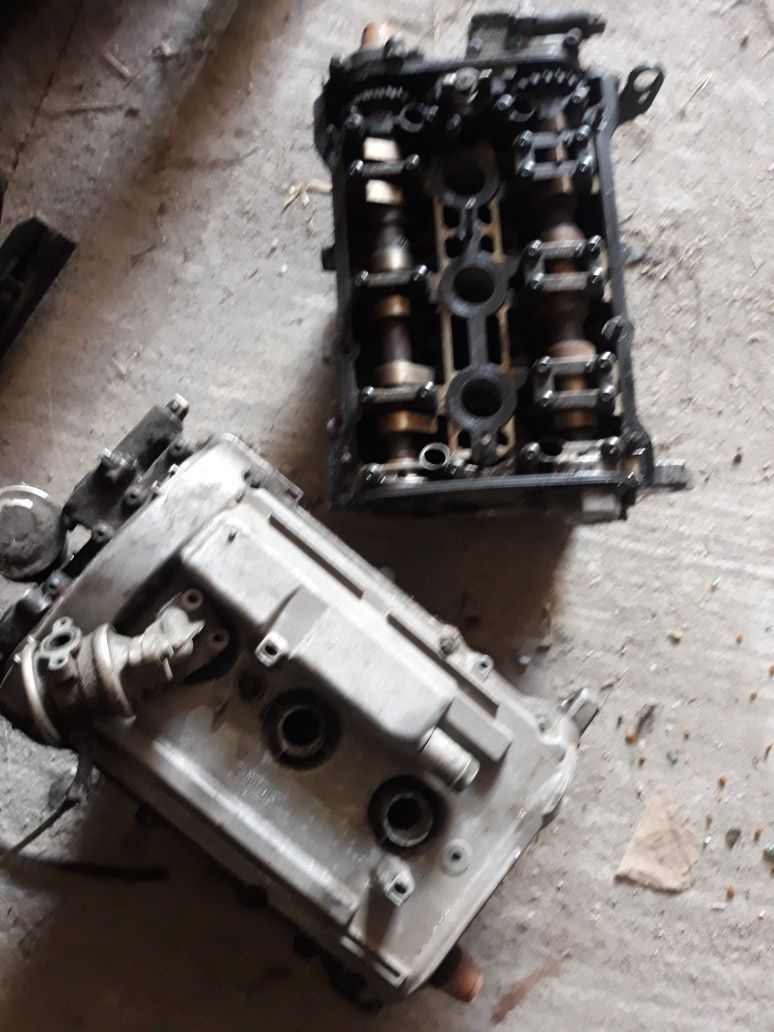 Głowica lewa / prawa 2.4 v6 kompletna do sprawdzenia