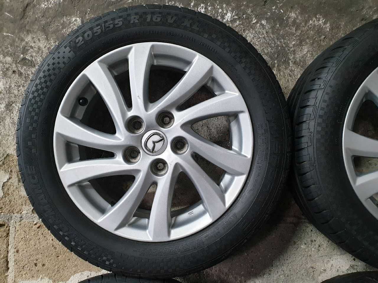 Felgi alu Mazda Kia Hyundai R16 5x114,3 16X6,5J ET 52,5 centr 67,1mm