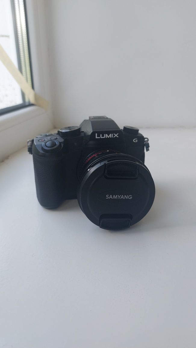 Panasonic Lumix G80 з об'єктивами