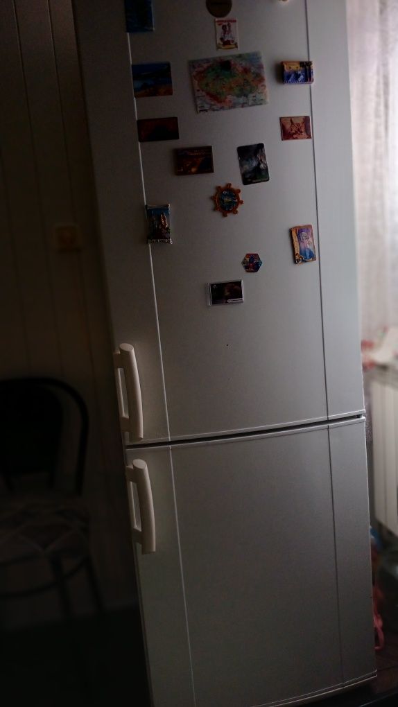 Продам холодильник Electrolux