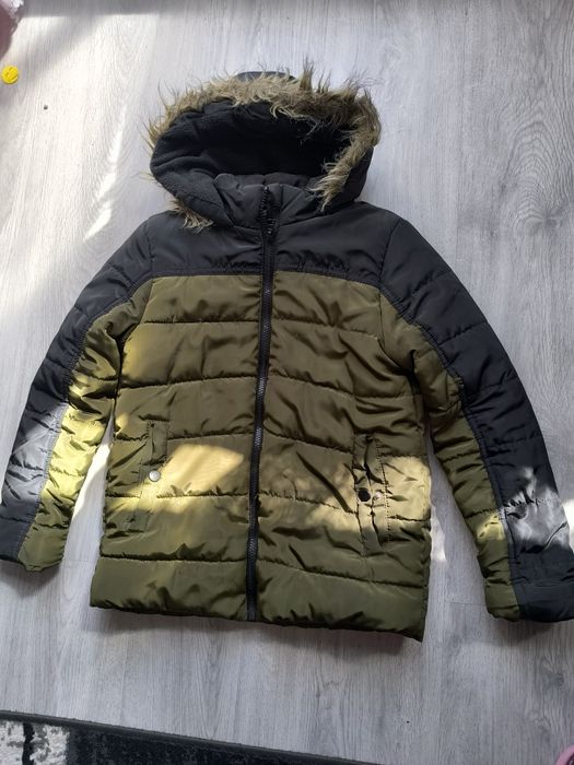 Ciepła, zimowa kurteczka chłopięca