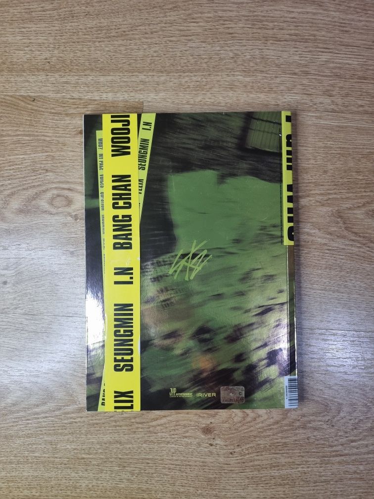 Straykids- I am who Album
