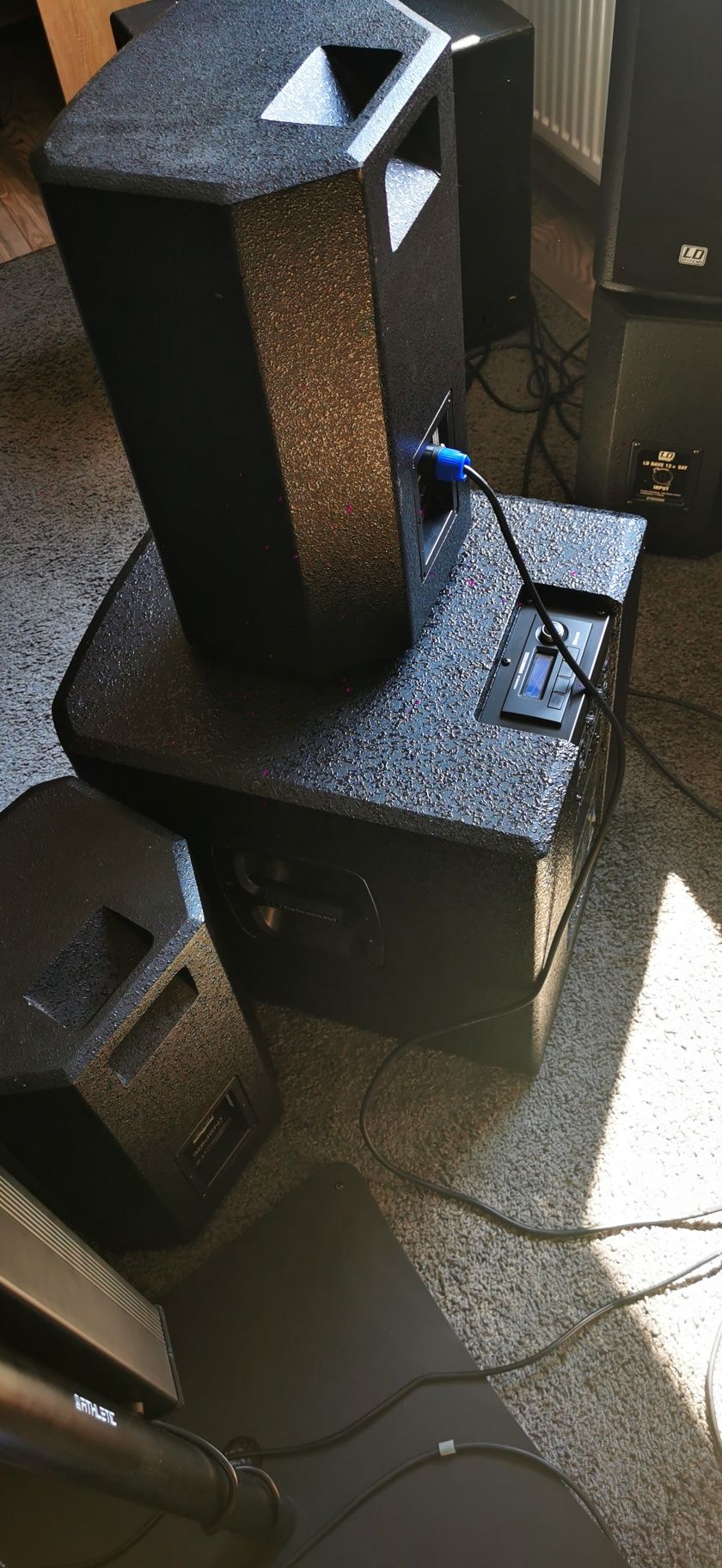 Nagłośnienie estradowe Turbosound subwoofer ip12b + 2 kolumny BT