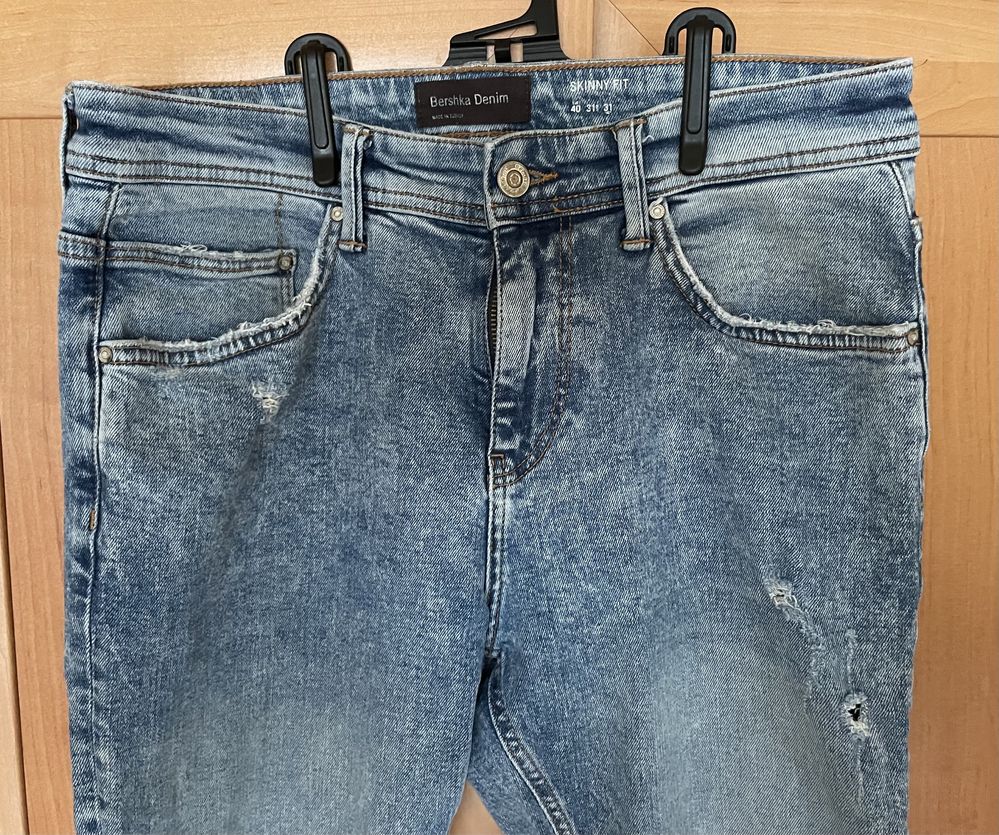 Spodnie jeansy skinny fit Bershka rozmiar 40 jak nowe