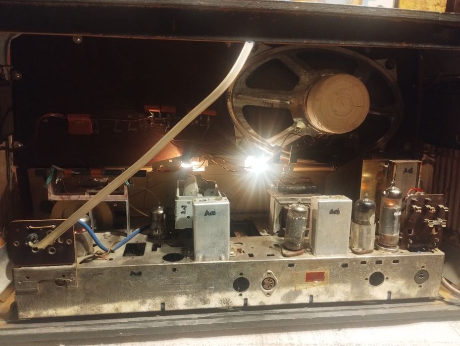 Stare radio Grundig. Pięknie gra.