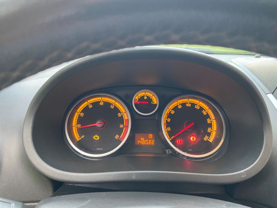 Opel Corsa 1,4 benzyna 100KM możliwość zamiany bezwypadkowy