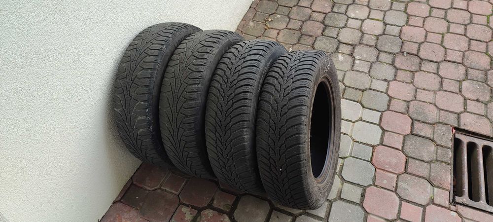 Opony zimowe 165/70 R14 2szt Nokian 2szt Uniroyal