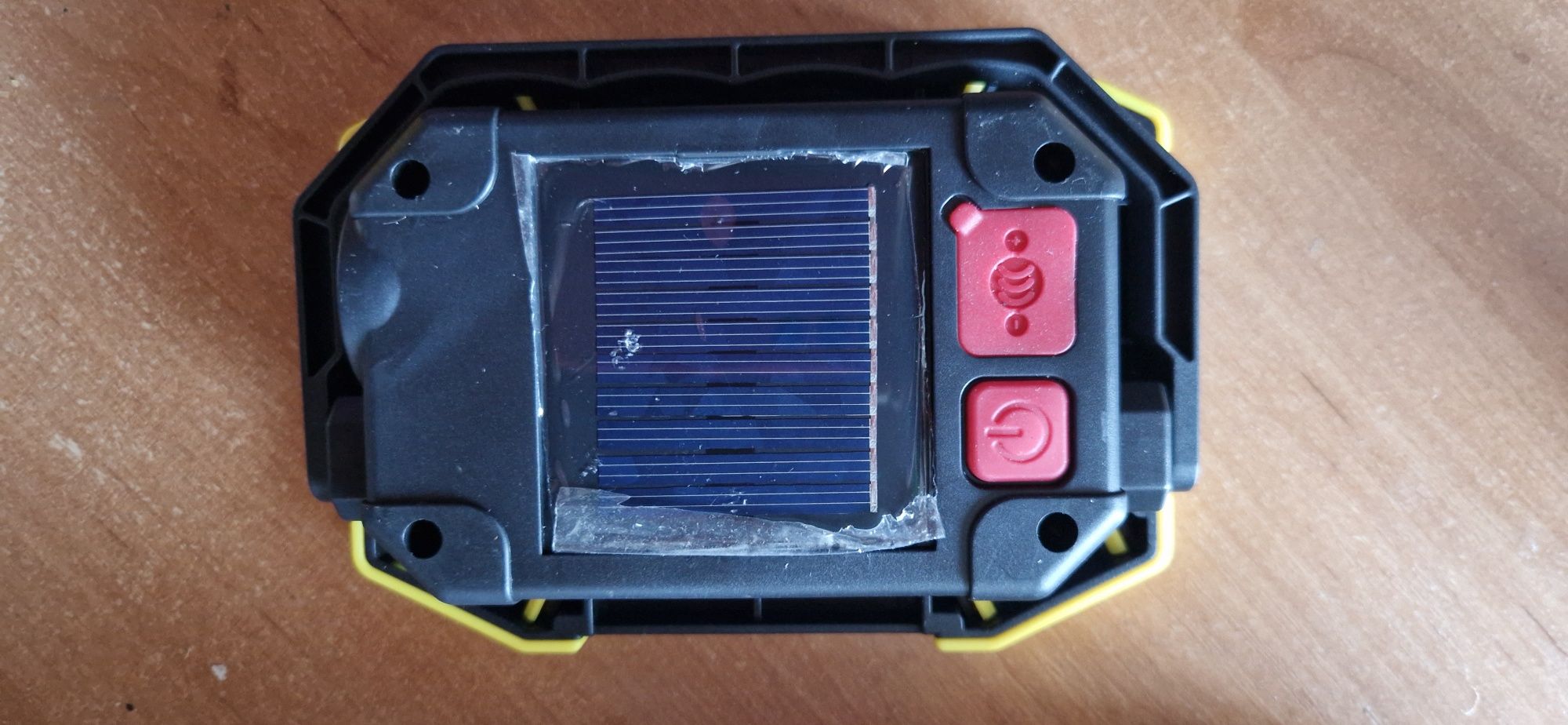 Светодиодний фонарик прожектор  с USB зарядкой и на солнечной батарее