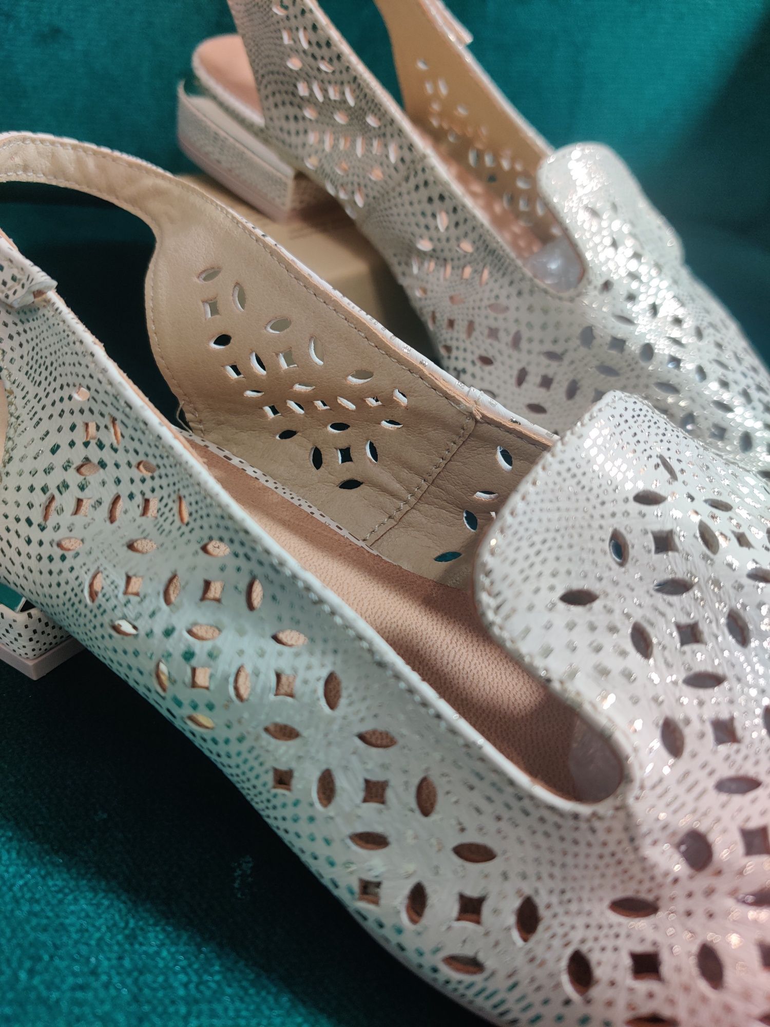 Nowe SKÓRZANE Buty roz. 36 Eleganckie sandałki na lato Wygodne