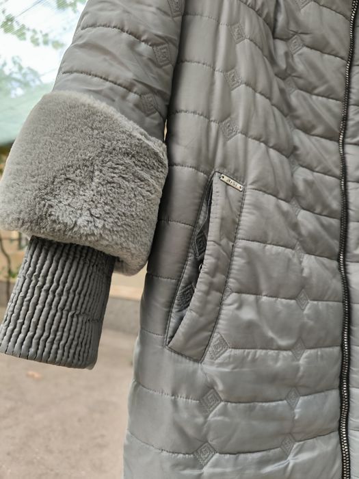 Куртка пуховік жіноча