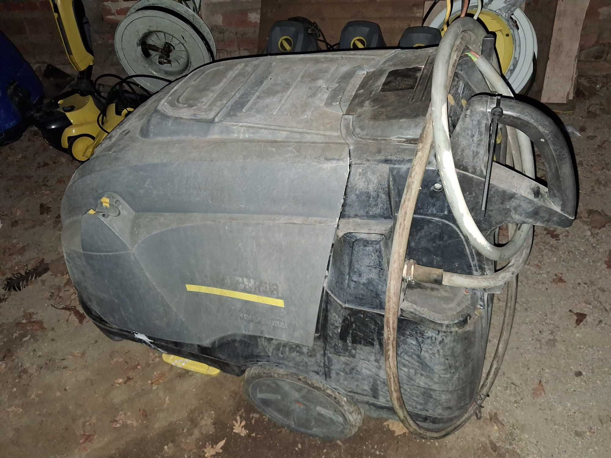 Myjka ciśnieniowa Karcher Hds-e 8 /16-4M na ciepłą wede z Niemiec