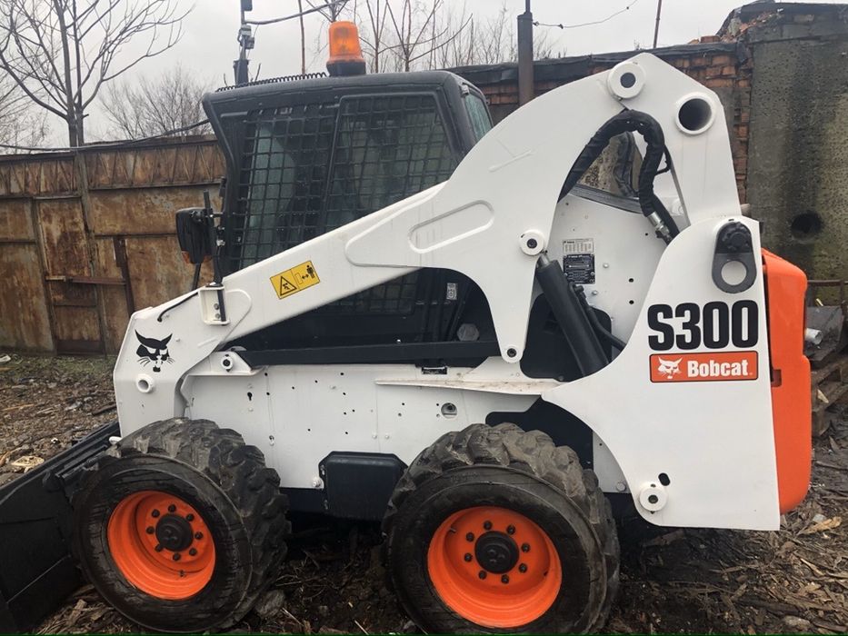 Аренда услуги мини погрузчика,bobcat и экскаватор JCB4CX