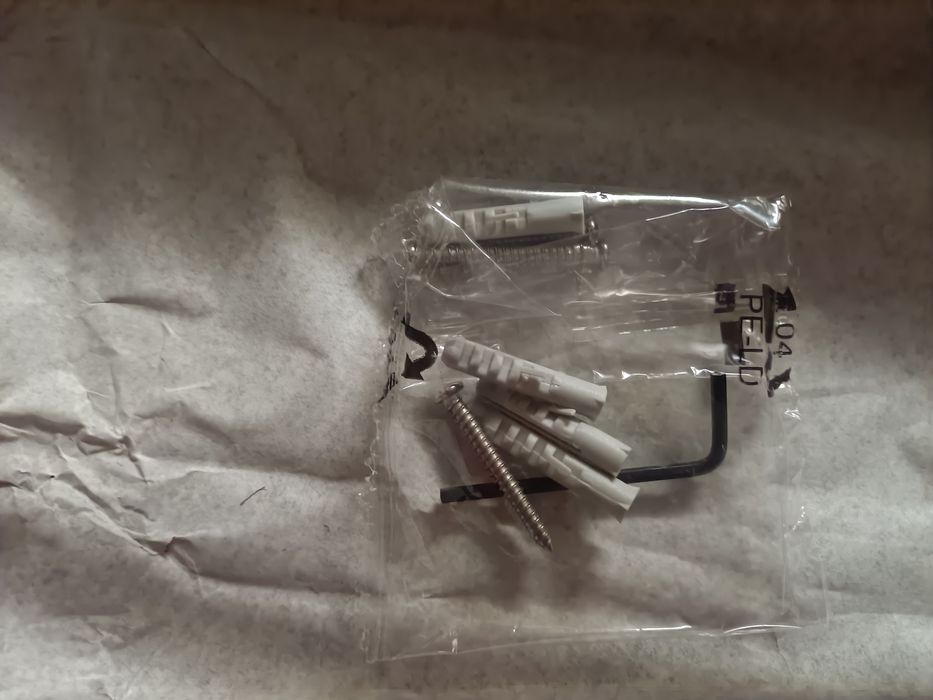 Wieszak na ręcznik pojedynczy.