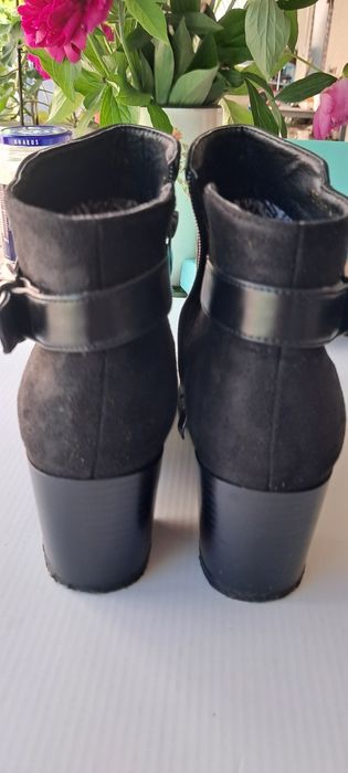 Продам  жіночі сапожки 41 р ( 25 см )