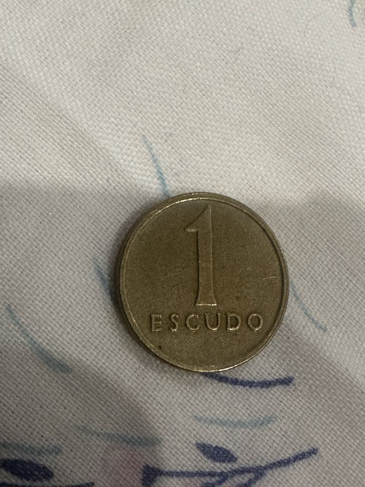 Moeda de 1 escudo de 1981