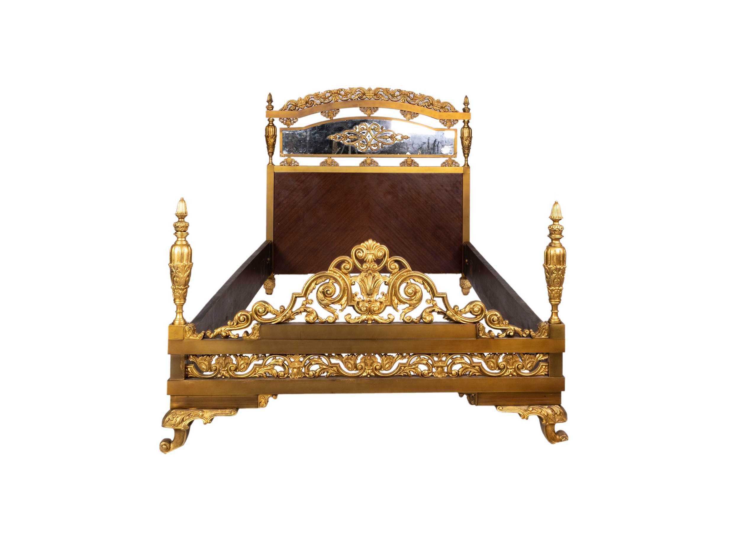 Cama bronze dourado moderno | Luís XV