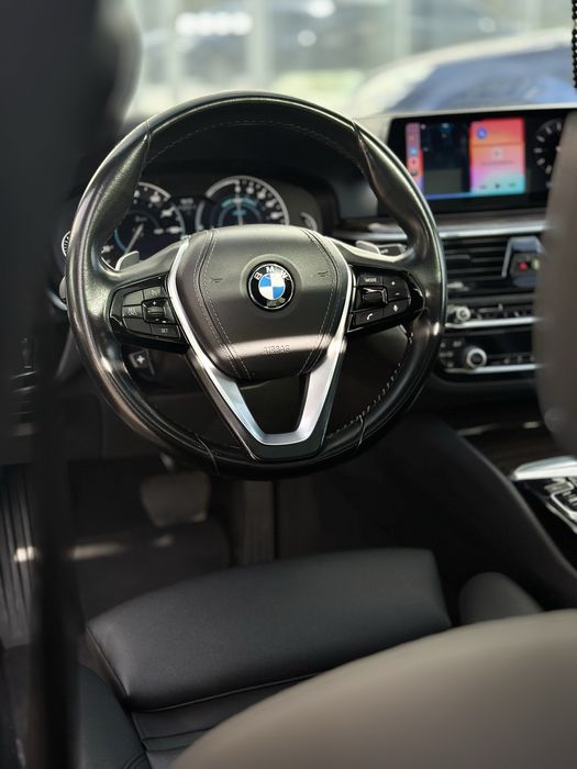 Продам BMW G30 530e 2018