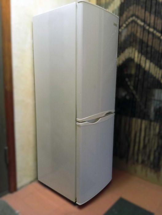 Холодильник двокамерний Forina (No Frost)