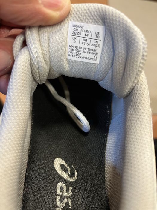 Tenis asics Gel venture 6