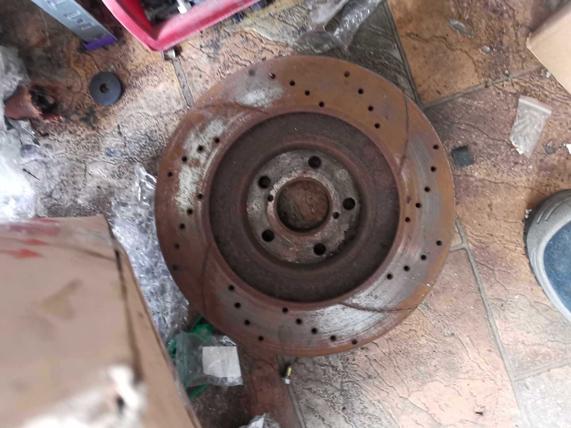 Zaciski hamulcowe  czterotłok,tarcze Impreza WRX ,Legacy B4 twin turbo