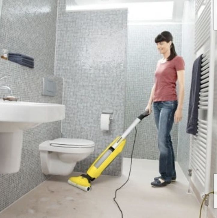 Mop Karcher z funkcją odkurzania