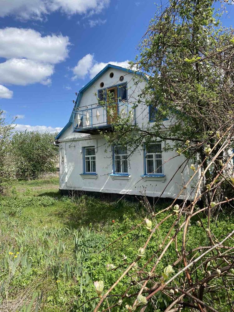Продаємо добротній будинок с.Ставки Радомишильський р-н