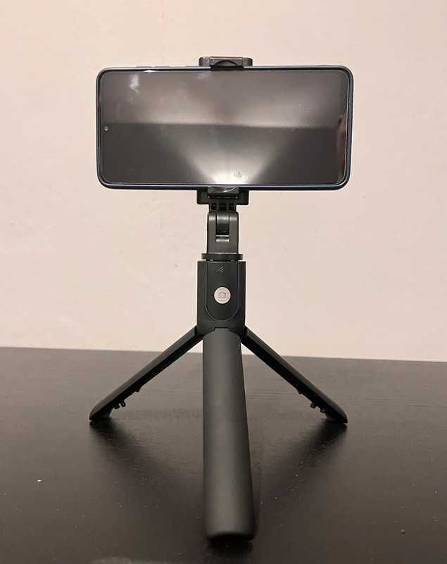 Czarny plastikowy selfiestick bluetooth - IOS/Android - nowy