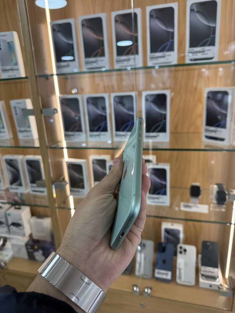 IPHONE 11 64GB USADO