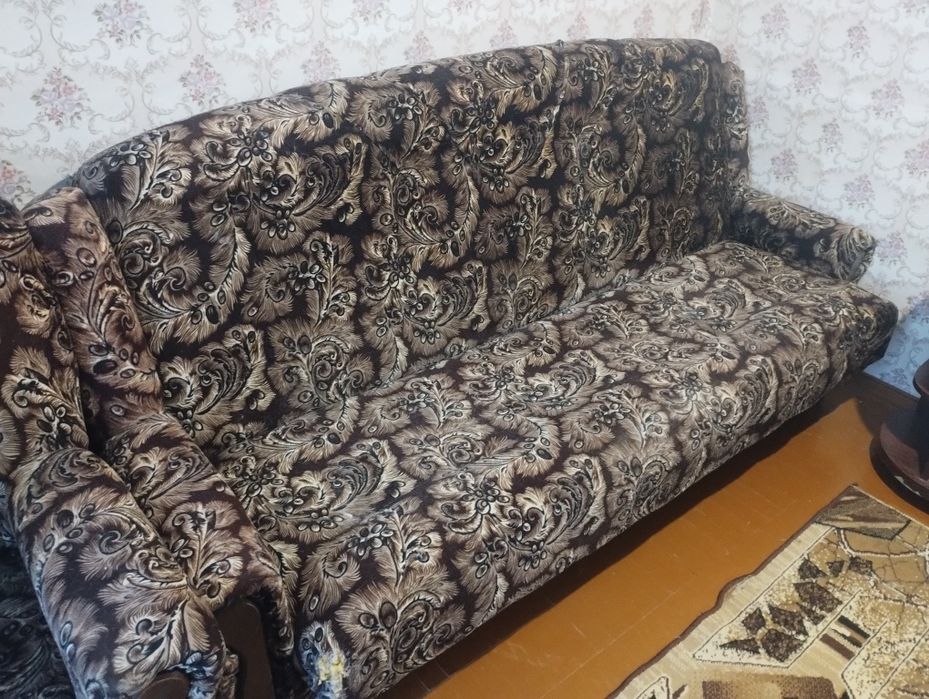 Диван розкладний.