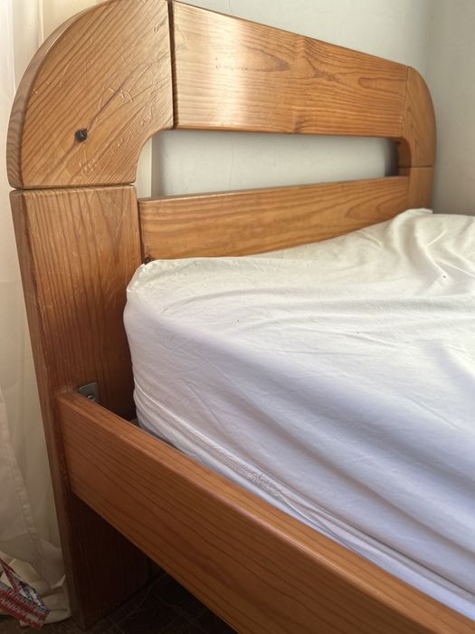 Cama individual em pinho 100x204x50 com colchao 96x200