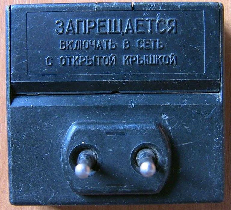 ЗУ 3Д-01 для аккумуляторов Д0,1 (рабочее - фото в лоте)